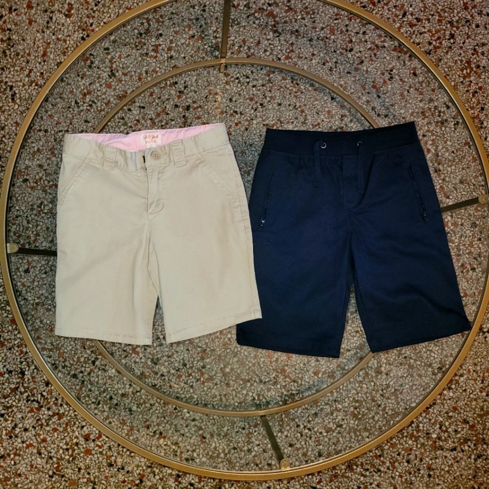 Girl's Size 7 uniform shorts set of 2